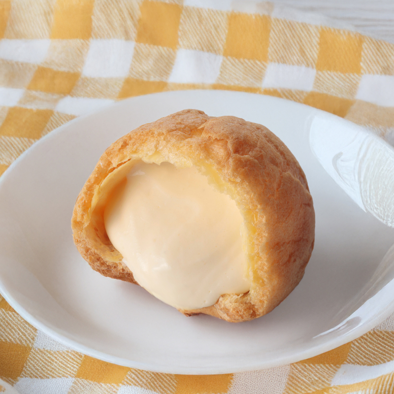 おいしさとろけるシュークリーム　カスタード